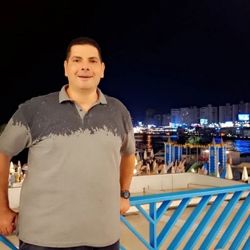 هادى احمد سمير